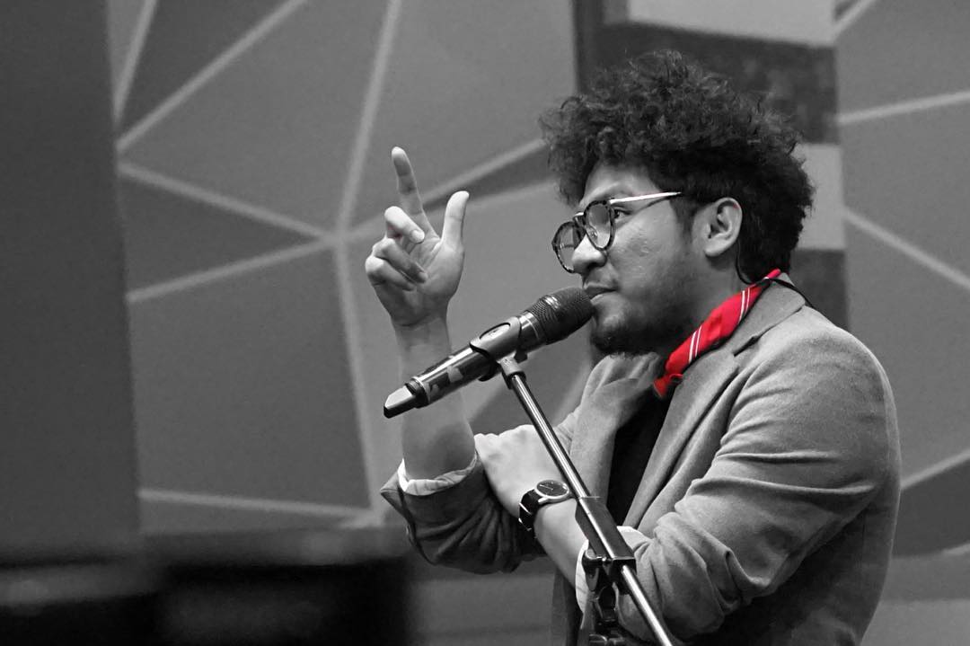 Mercusuar, Lagu Puitis Kunto Aji Mercusuar, Lagu Puitis Kunto Aji
