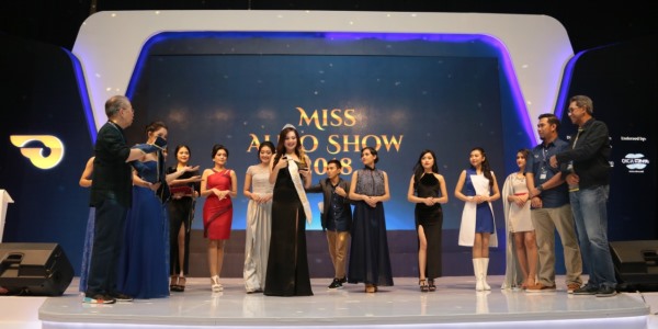GIIAS 2018: Gaes! Kenalin Vivian Wijaya, Miss Autoshow 2018 GIIAS 2018: Gaes! Kenalin Vivian Wijaya, Miss Autoshow 2018