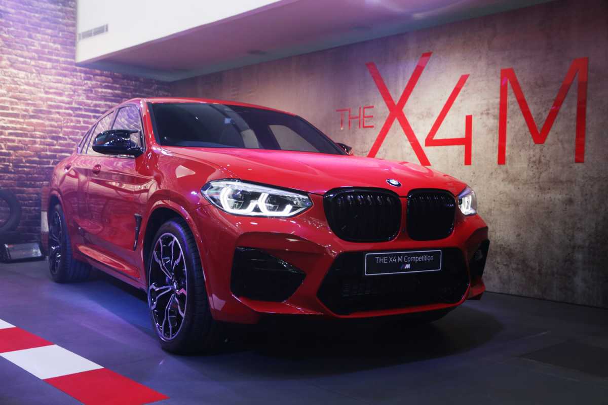 FOTO: Eksterior dan Interior BMW X3 dan X4 M Competition FOTO: Eksterior dan Interior BMW X3 dan X4 M Competition