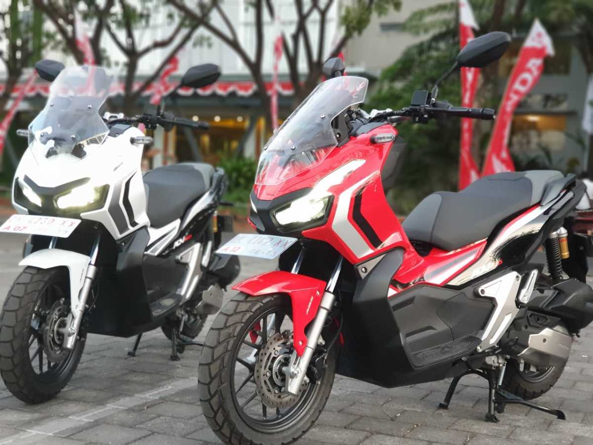 5 Pembeda Honda ADV 150 Tipe ABS dan CBS 5 Pembeda Honda ADV 150 Tipe ABS dan CBS