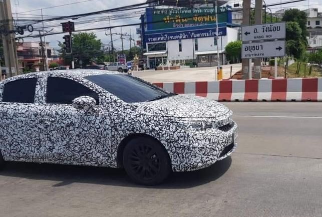Penampakan Honda City Terbaru yang Makin Mirip Honda Civic Penampakan Honda City Terbaru yang Makin Mirip Honda Civic