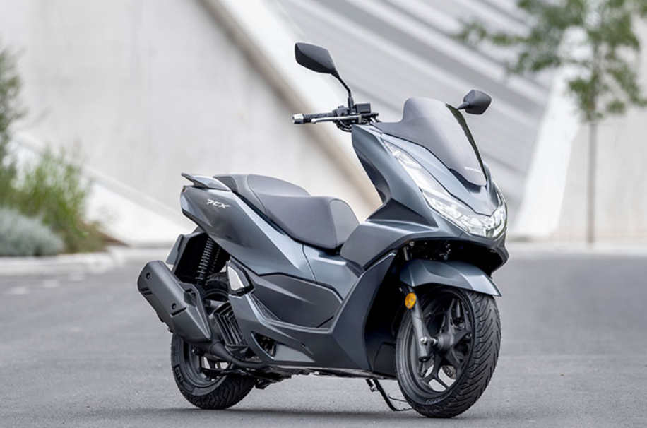 FOTO: Honda PCX 125 Pakai Mesin Baru FOTO: Honda PCX 125 Pakai Mesin Baru