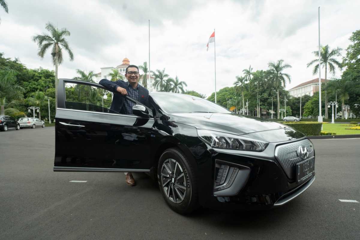 Pemprov Jabar Gunakan Mobil Listrik untuk Kendaraan Operasional Pemprov Jabar Gunakan Mobil Listrik untuk Kendaraan Operasional