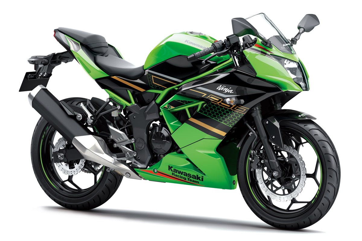 Jelang Peluncuran Ninja 250 4 Silinder, Versi 1 Silinder Diskon Rp 12 Juta Jelang Peluncuran Ninja 250 4 Silinder, Versi 1 Silinder Diskon Rp 12 Juta