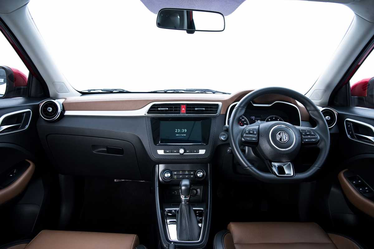 3 Tips Mengendarai Mobil dengan Aman saat Hujan 3 Tips Mengendarai Mobil dengan Aman saat Hujan