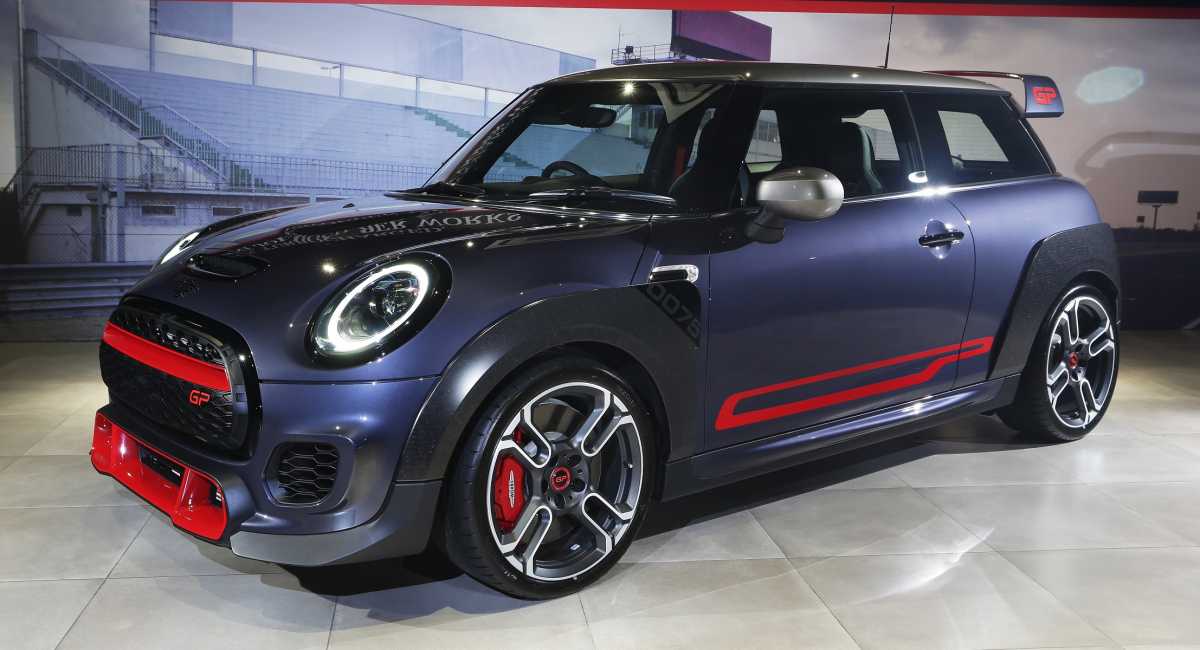 FOTO: MINI JCW GP, Mobil Sport 2 Kursi Harga Rp1,5 M FOTO: MINI JCW GP, Mobil Sport 2 Kursi Harga Rp1,5 M