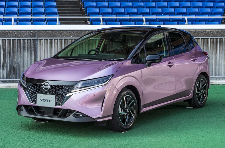 Nissan Note Gen 3 Versi Produksi Diperkenalkan, Harga Rp274 Jutaan Nissan Note Gen 3 Versi Produksi Diperkenalkan, Harga Rp274 Jutaan
