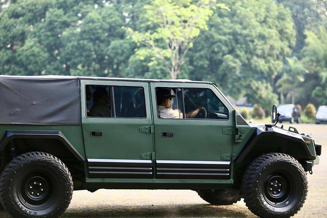 Rantis Maung Pakai Mesin Toyota Hilux, Akan Dijual ke Sipil Rp400 Juta Rantis Maung Pakai Mesin Toyota Hilux, Akan Dijual ke Sipil Rp400 Juta