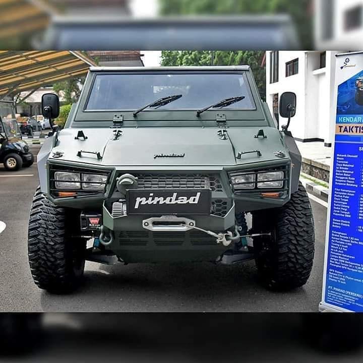 FOTO: Prabowo Test Drive Maung, Humvee-nya Indonesia FOTO: Prabowo Test Drive Maung, Humvee-nya Indonesia