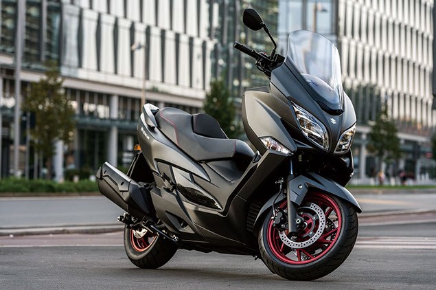 Suzuki Buruan Deh Luncurkan Skutik Bongsor, Biar Gak ketinggalan Teruuuuss.. Suzuki Buruan Deh Luncurkan Skutik Bongsor, Biar Gak ketinggalan Teruuuuss..