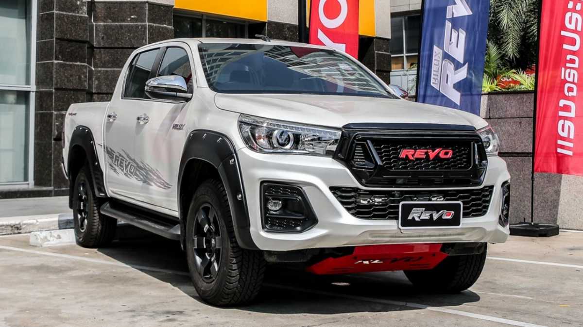 Toyota Indonesia Luncurkan Hilux Terbaru Minggu Depan! Toyota Indonesia Luncurkan Hilux Terbaru Minggu Depan!