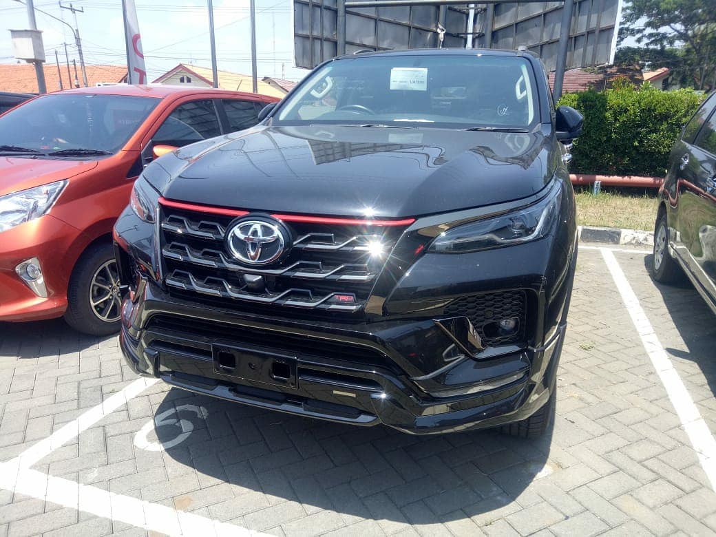 FOTO: Begini Tampang Toyota Fortuner Facelift FOTO: Begini Tampang Toyota Fortuner Facelift