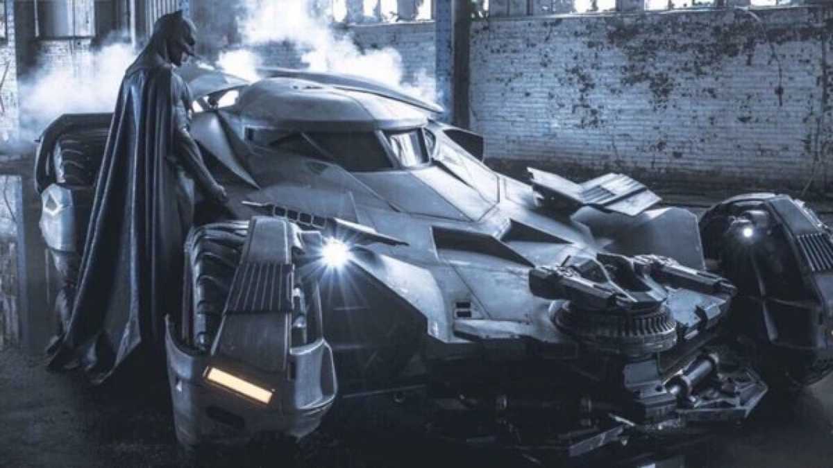 Dijual: Batmobile di Film 'Batman vs Superman', Berapa Harganya? Dijual: Batmobile di Film 'Batman vs Superman', Berapa Harganya?