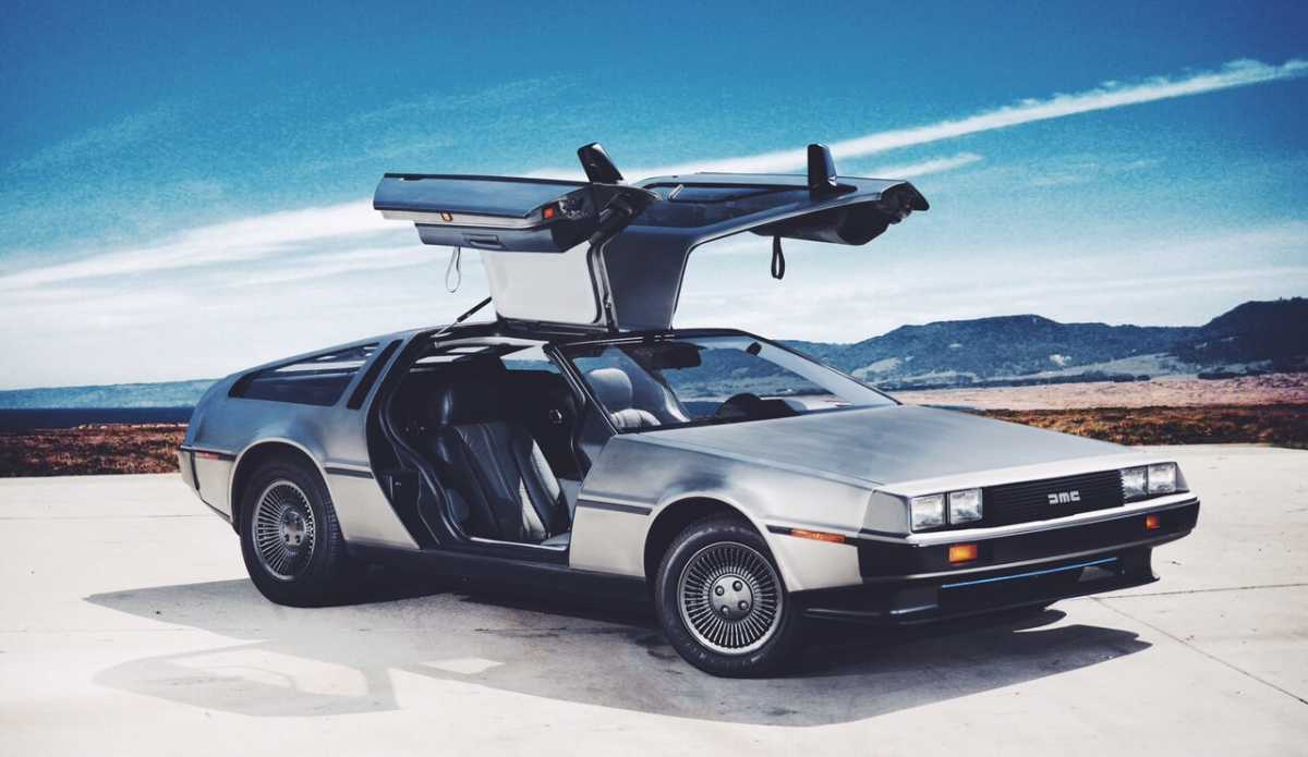 Kontroversi Kokain Dibalik Mobil DeLorean yang Ikonik Kontroversi Kokain Dibalik Mobil DeLorean yang Ikonik