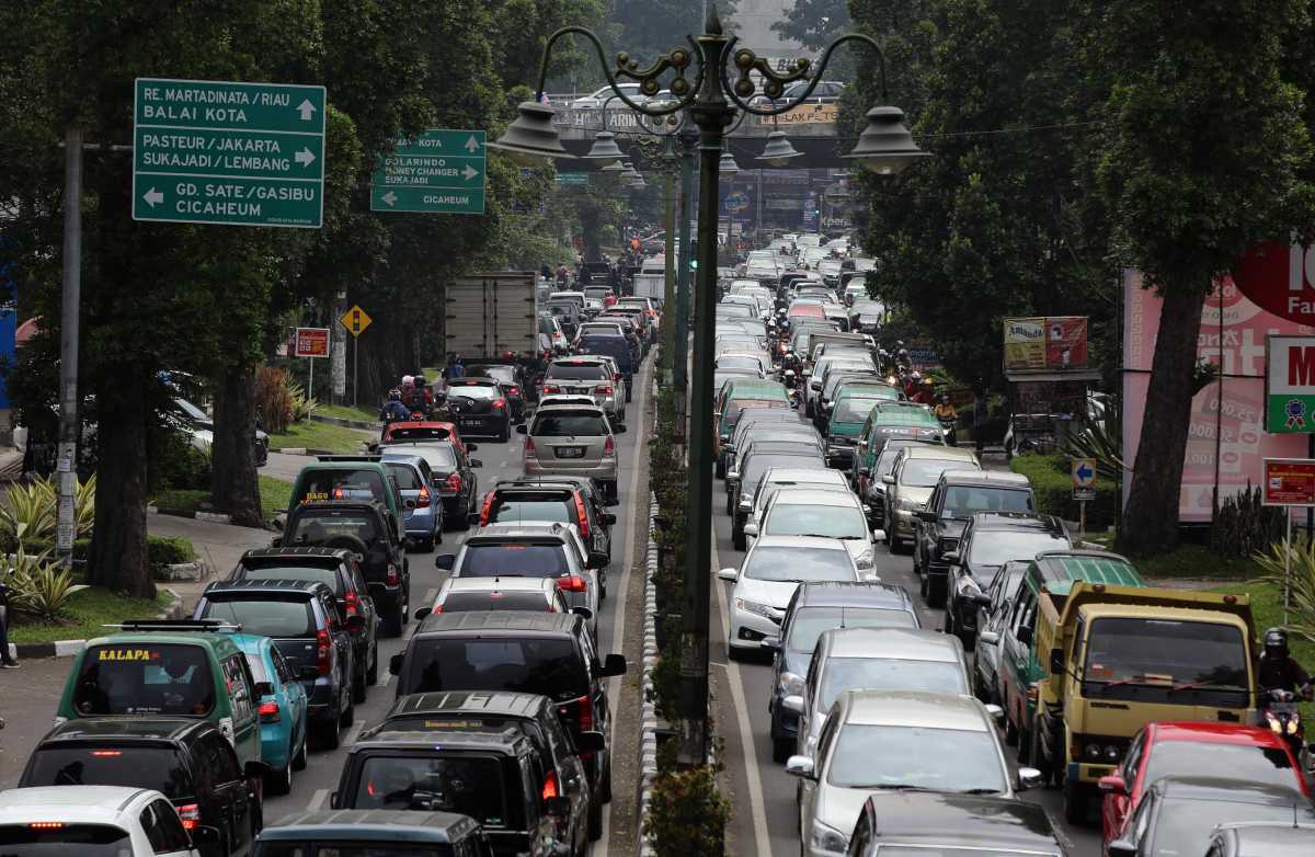 Menanti Ketegasan Mr. Jokowi Menerapkan Larangan Mudik Menanti Ketegasan Mr. Jokowi Menerapkan Larangan Mudik