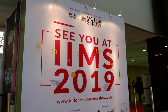 IIMS 2019: Traksaksi Triliunan, Pemilu Gak Ngebuat Orang Stop Beli Mobil? IIMS 2019: Traksaksi Triliunan, Pemilu Gak Ngebuat Orang Stop Beli Mobil?