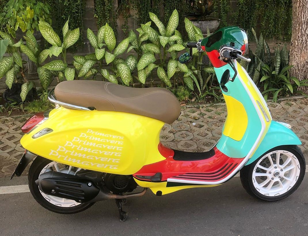 Vespa Primavera Sean Wotherspoon KW Dijual Cuma Rp45 Juta Vespa Primavera Sean Wotherspoon KW Dijual Cuma Rp45 Juta