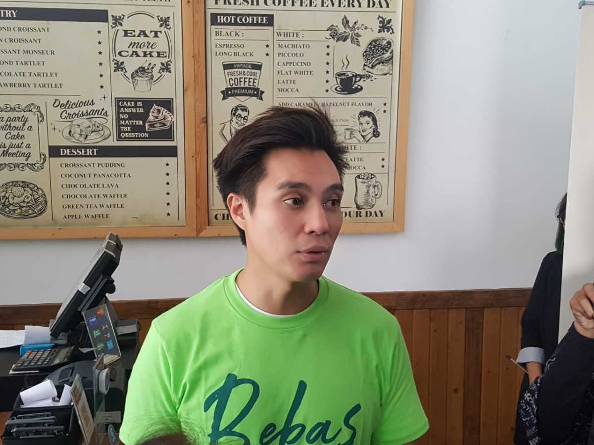 Baim Wong Kegirangan sang Istri Akhirnya Hamil Baim Wong Kegirangan sang Istri Akhirnya Hamil