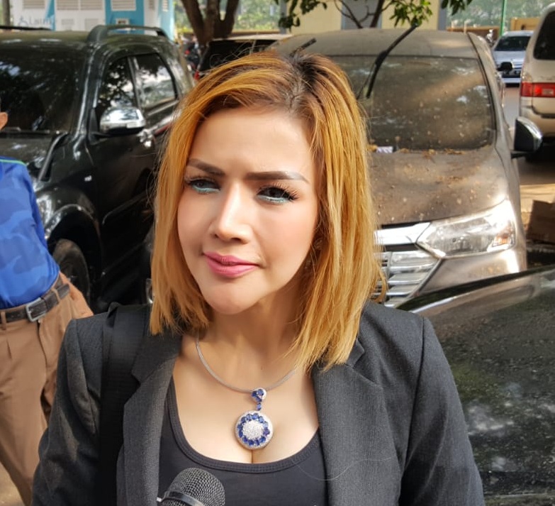 Dear Galih, Barbie Kumalasari Bisa Jatuh ke Pelukan Kriss Hatta Dear Galih, Barbie Kumalasari Bisa Jatuh ke Pelukan Kriss Hatta