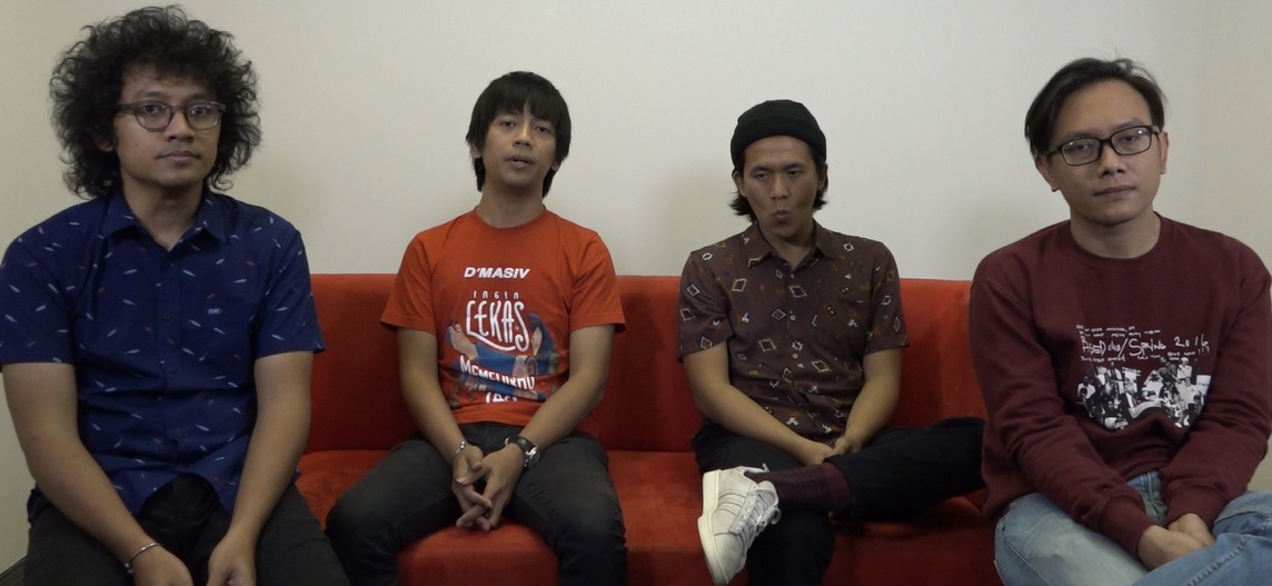 Konser D'Masiv di Tennis Indoor Diundur Jadi 6 Desember Konser D'Masiv di Tennis Indoor Diundur Jadi 6 Desember
