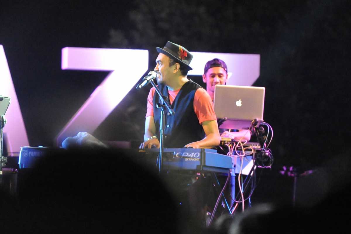 Glenn Fredly Meninggal, 4 Lagu Hitnya Menggema di Twitter Glenn Fredly Meninggal, 4 Lagu Hitnya Menggema di Twitter