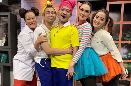 Pesbukers, Saur Seger dan Gado-gado Sahur Kena Semprit KPI Pesbukers, Saur Seger dan Gado-gado Sahur Kena Semprit KPI
