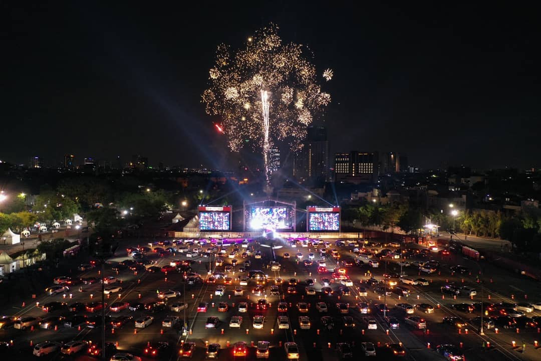 FOTO: Konser Drive In Kahitna Sukses di Masa Pandemi FOTO: Konser Drive In Kahitna Sukses di Masa Pandemi