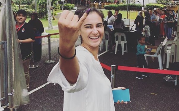 Pemilu di Singapura, Marissa Nasution Coblos Jokowi Pemilu di Singapura, Marissa Nasution Coblos Jokowi