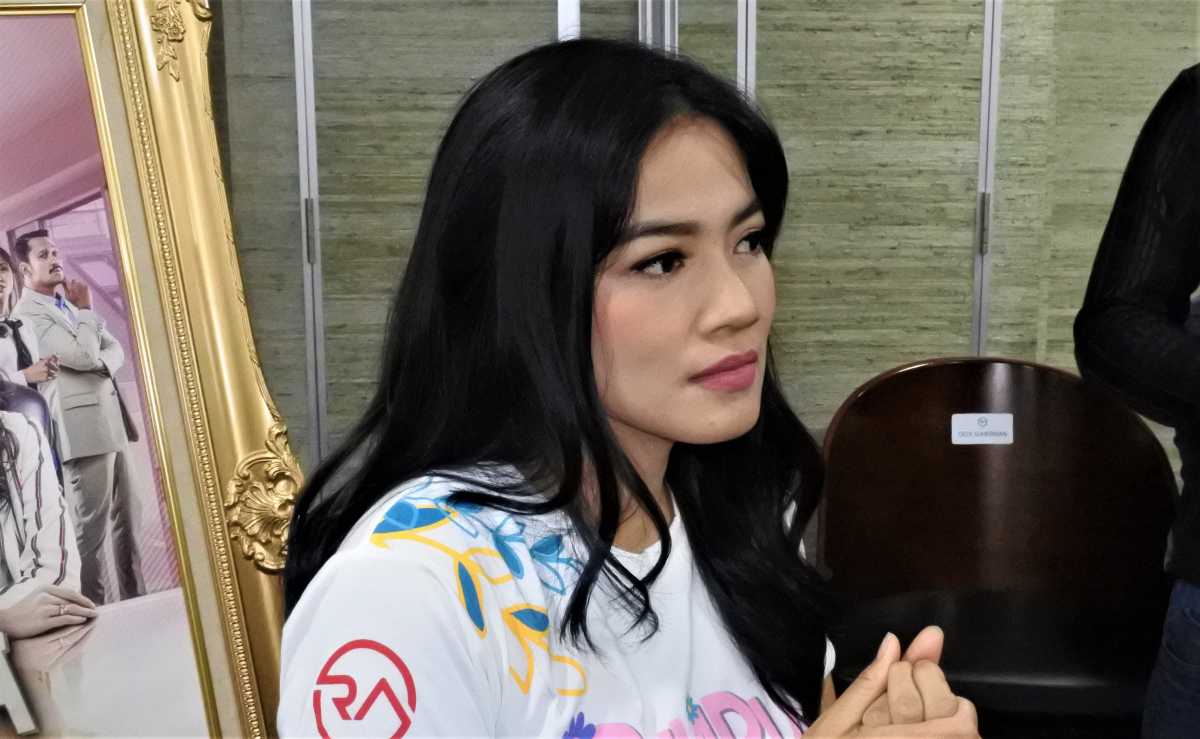 Titi Kamal dan Raffi Jadi Suami Istri, Ada <i>Warning</i> Nagita Slavina? Titi Kamal dan Raffi Jadi Suami Istri, Ada <i>Warning</i> Nagita Slavina?