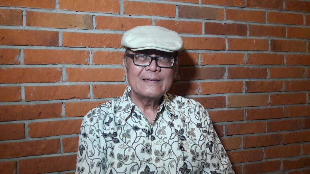 Cuitan \'Pabrik Susu\', Yan Widjaya Akui Ditelepon Aura Kasih Sambil Marah Cuitan \'Pabrik Susu\', Yan Widjaya Akui Ditelepon Aura Kasih Sambil Marah