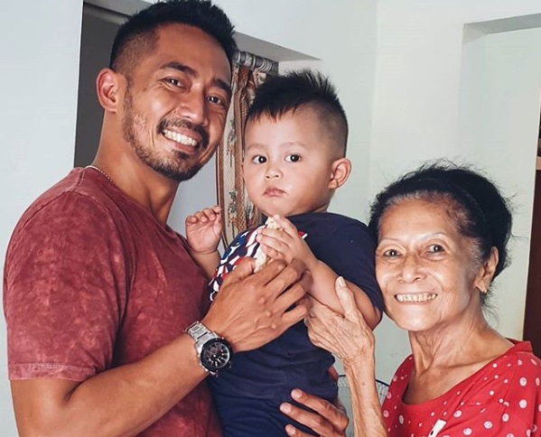 Ibunda Yama Carlos Meninggal Dunia Ibunda Yama Carlos Meninggal Dunia