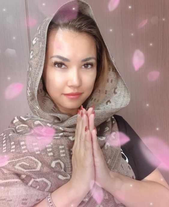 Pakai Kerudung, Miyabi Ucapkan Selamat Puasa untuk Indonesia Pakai Kerudung, Miyabi Ucapkan Selamat Puasa untuk Indonesia