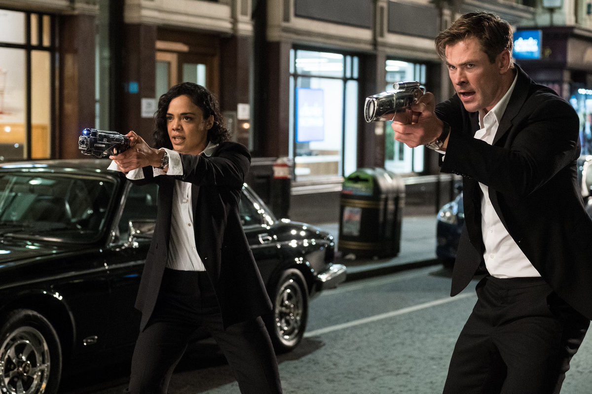 Ketika Sang Thor Jadi Agen Rahasia di Trailer ‘Men in Black: International’ Ketika Sang Thor Jadi Agen Rahasia di Trailer ‘Men in Black: International’