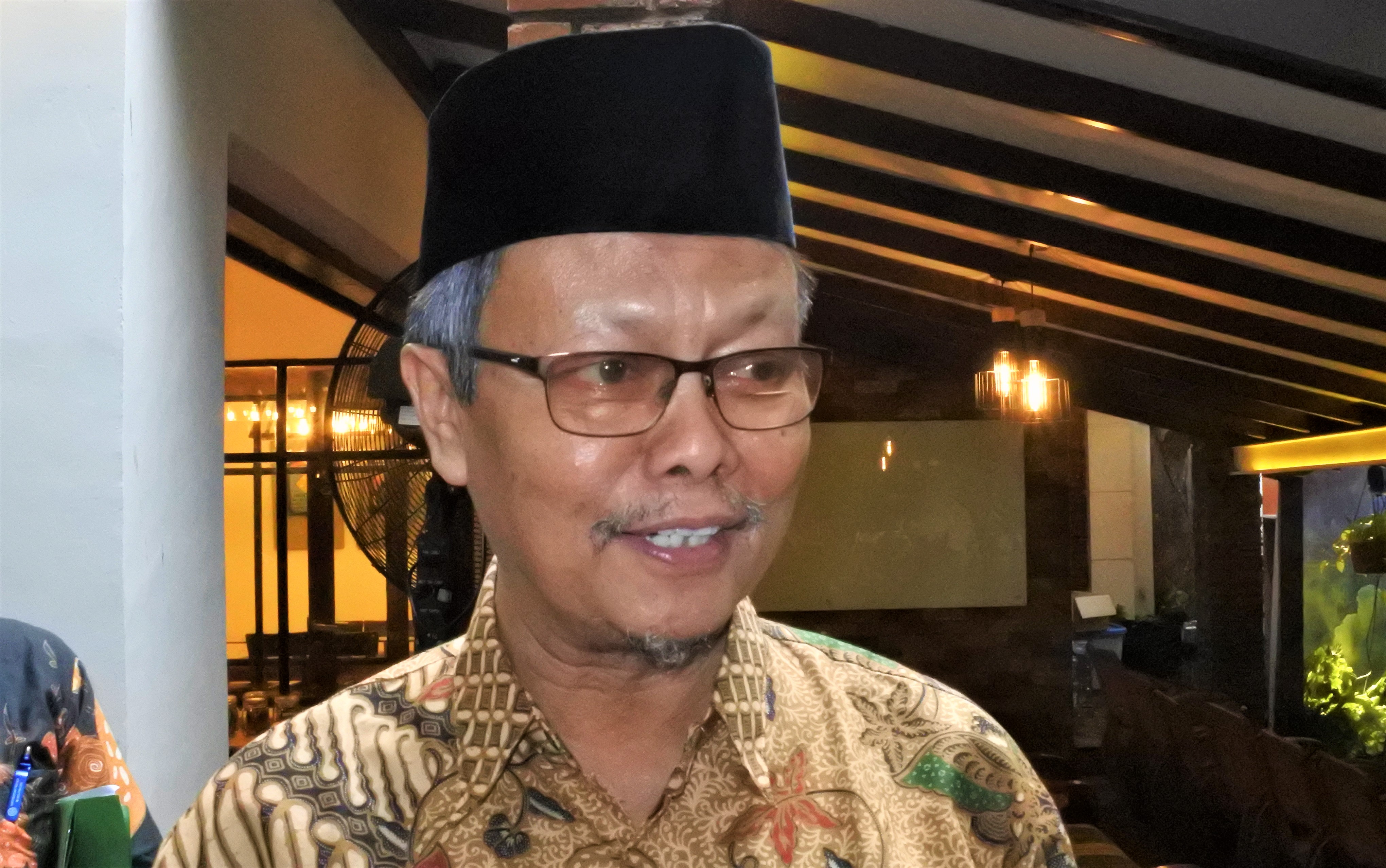 MUI Ragukan Keaslian Rambut Nabi Muhammad SAW yang Dibawa Opick MUI Ragukan Keaslian Rambut Nabi Muhammad SAW yang Dibawa Opick
