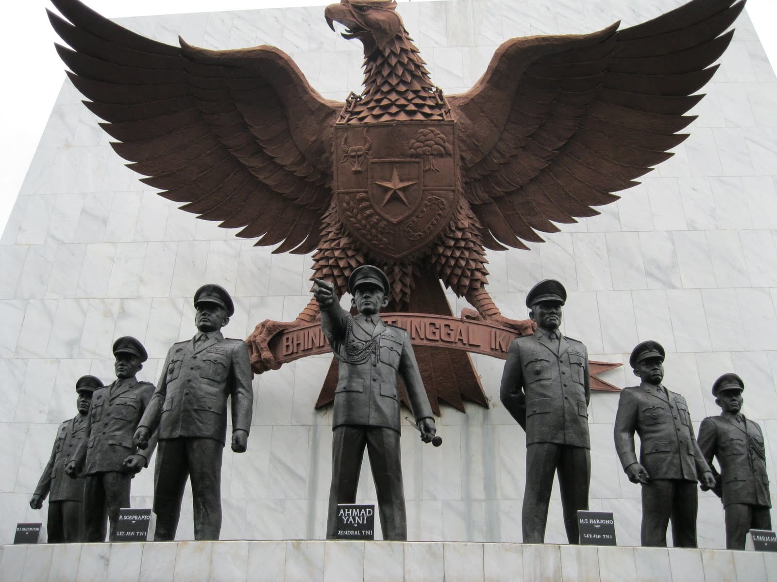 Ramai Orang-orang Ingin Nonton Film G30S/PKI Ramai Orang-orang Ingin Nonton Film G30S/PKI