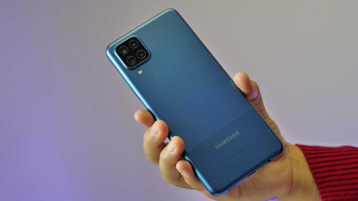 FOTO: Lebih Dekat dengan Samsung Galaxy A12 FOTO: Lebih Dekat dengan Samsung Galaxy A12