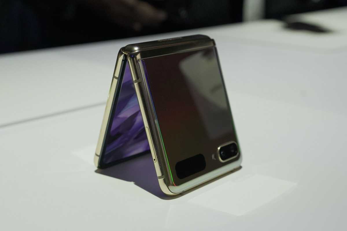 Xiaomi Bersiap Bikin Ponsel Lipat yang Mirip Galaxy Z Flip? Xiaomi Bersiap Bikin Ponsel Lipat yang Mirip Galaxy Z Flip?