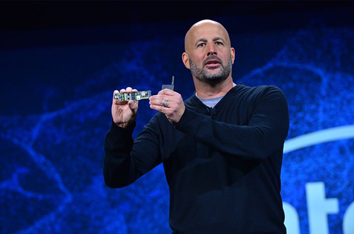 Intel Pamerkan Chipset Lakefield untuk PC yang Bisa Dilipat Intel Pamerkan Chipset Lakefield untuk PC yang Bisa Dilipat