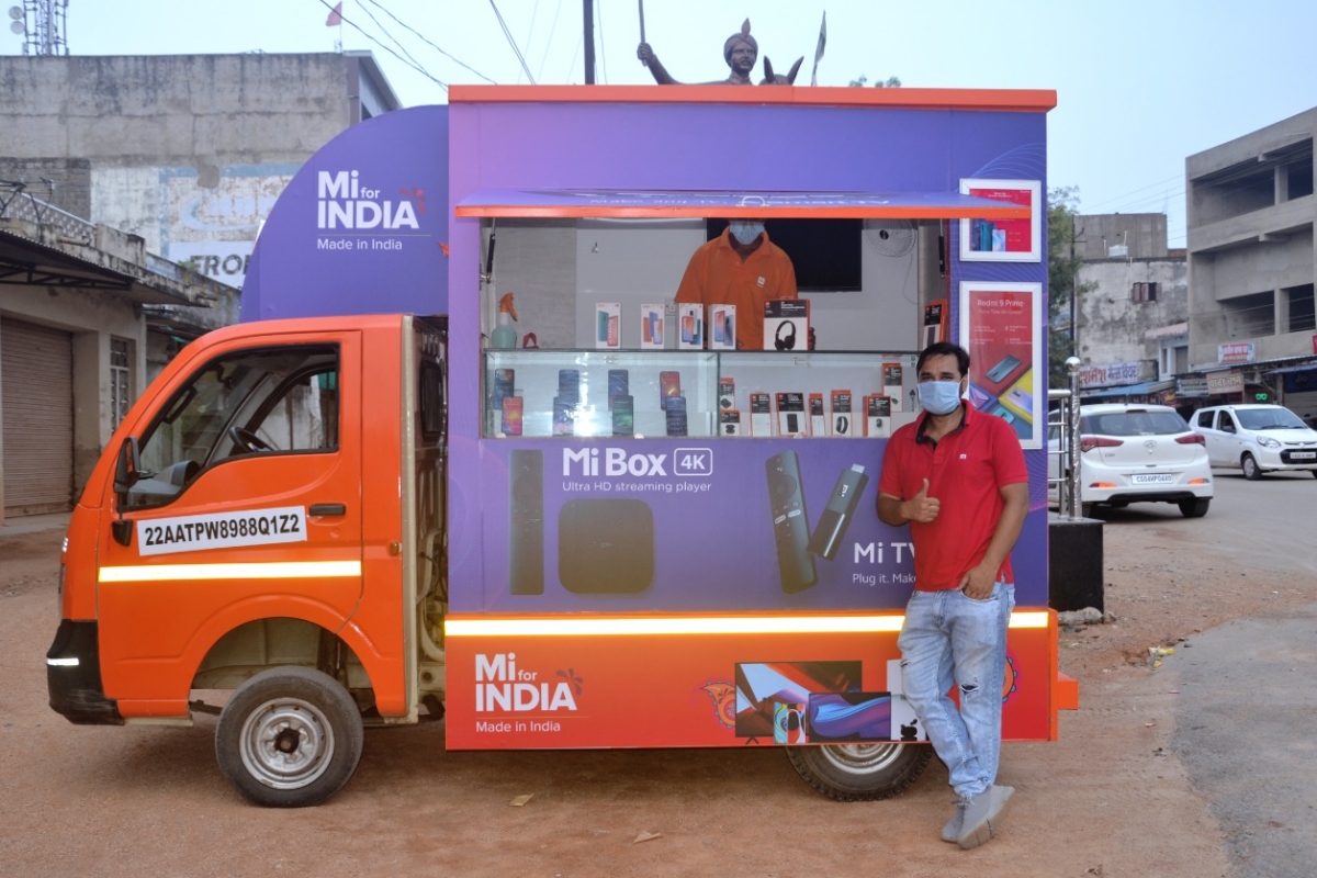 Ga Mau Kalah Sama Tukang Tahu Bulat, Xiaomi Jualan Pakai Mobil Bak Ga Mau Kalah Sama Tukang Tahu Bulat, Xiaomi Jualan Pakai Mobil Bak