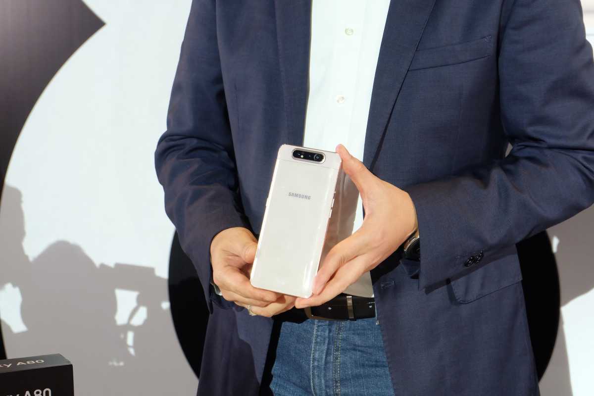 6 Fitur yang jadi Pertimbangan Sebelum Membeli Galaxy A80 6 Fitur yang jadi Pertimbangan Sebelum Membeli Galaxy A80