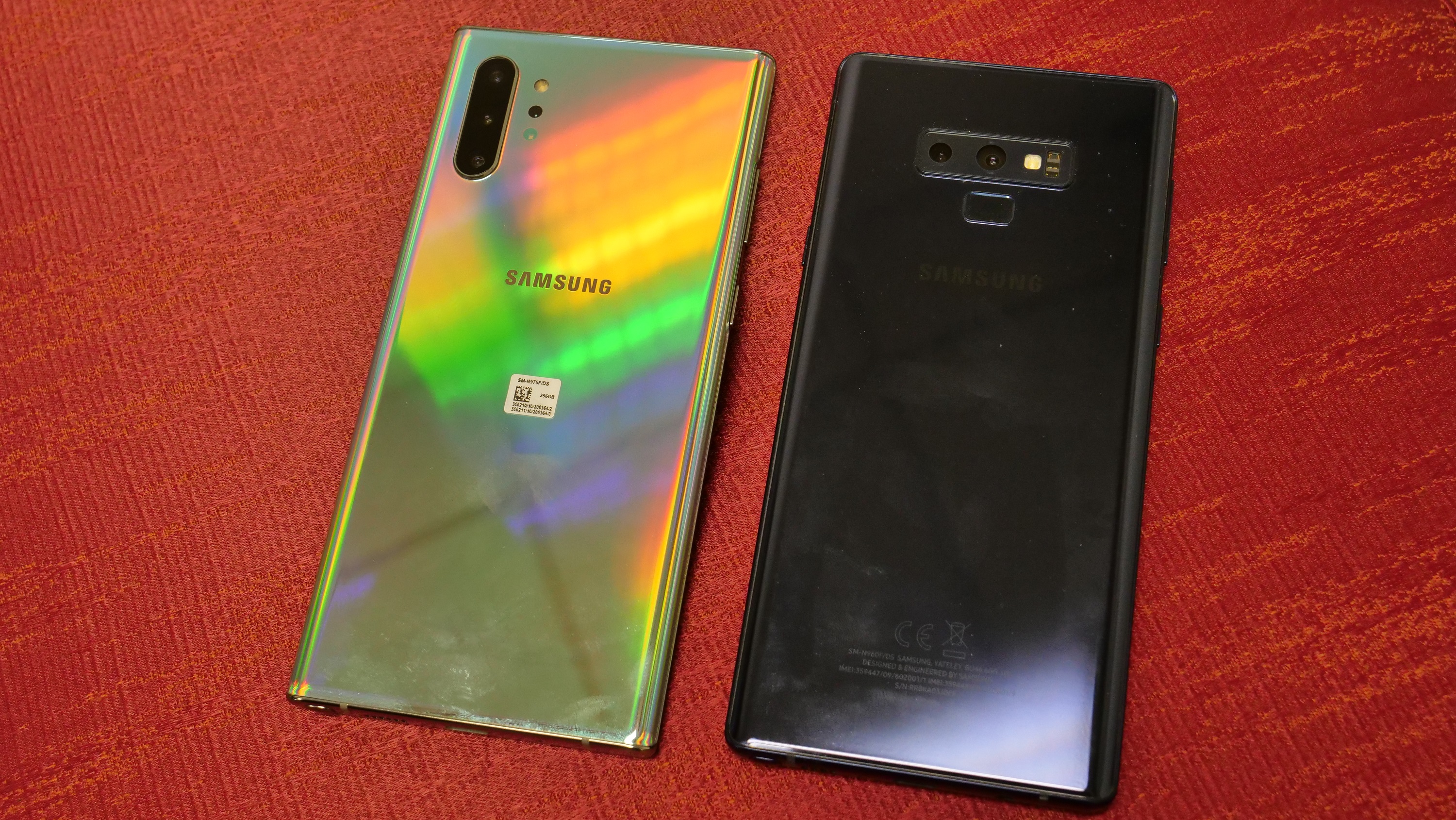 Galau Ganti Ponsel Apa Gak? Ini Bedanya Galaxy Note 9 vs. Note 10+ Galau Ganti Ponsel Apa Gak? Ini Bedanya Galaxy Note 9 vs. Note 10+