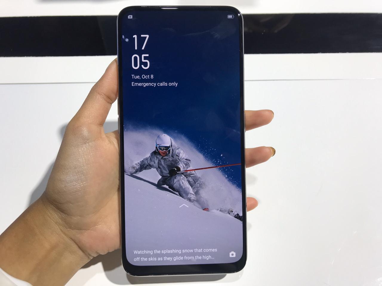 Duo Oppo Reno 2 Dirilis, Harganya Gak Sampai Rp8 Juta Duo Oppo Reno 2 Dirilis, Harganya Gak Sampai Rp8 Juta