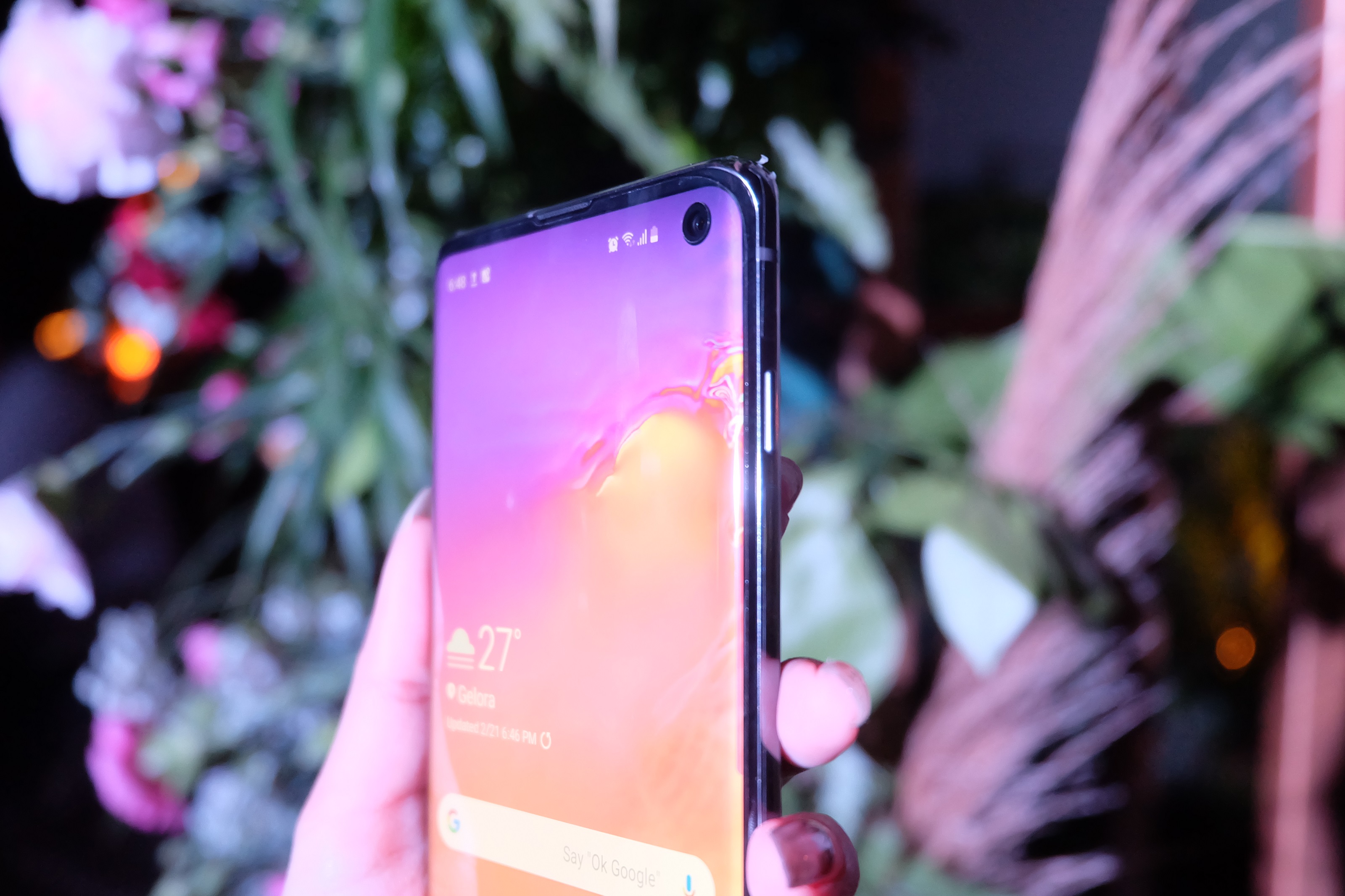 Samsung Siapkan Kamera Bawah Layar? Samsung Siapkan Kamera Bawah Layar?