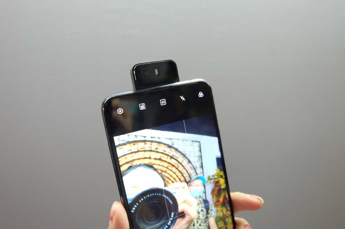 Kamera Berputar Zenfone 6 Cepat Rusak Gak, ya? Kamera Berputar Zenfone 6 Cepat Rusak Gak, ya?