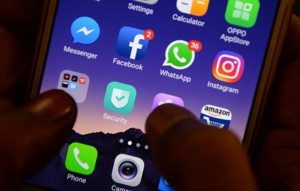 Facebook dan Instagram Jadi Sarang Konten Radikal dan Terorisme Terbanyak Facebook dan Instagram Jadi Sarang Konten Radikal dan Terorisme Terbanyak