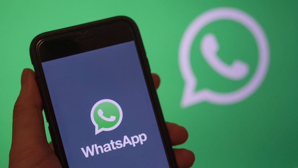 Grup WhatsApp Dipantau Polisi, <i>kok Posesif</i> Amat sih Pak? Grup WhatsApp Dipantau Polisi, <i>kok Posesif</i> Amat sih Pak?
