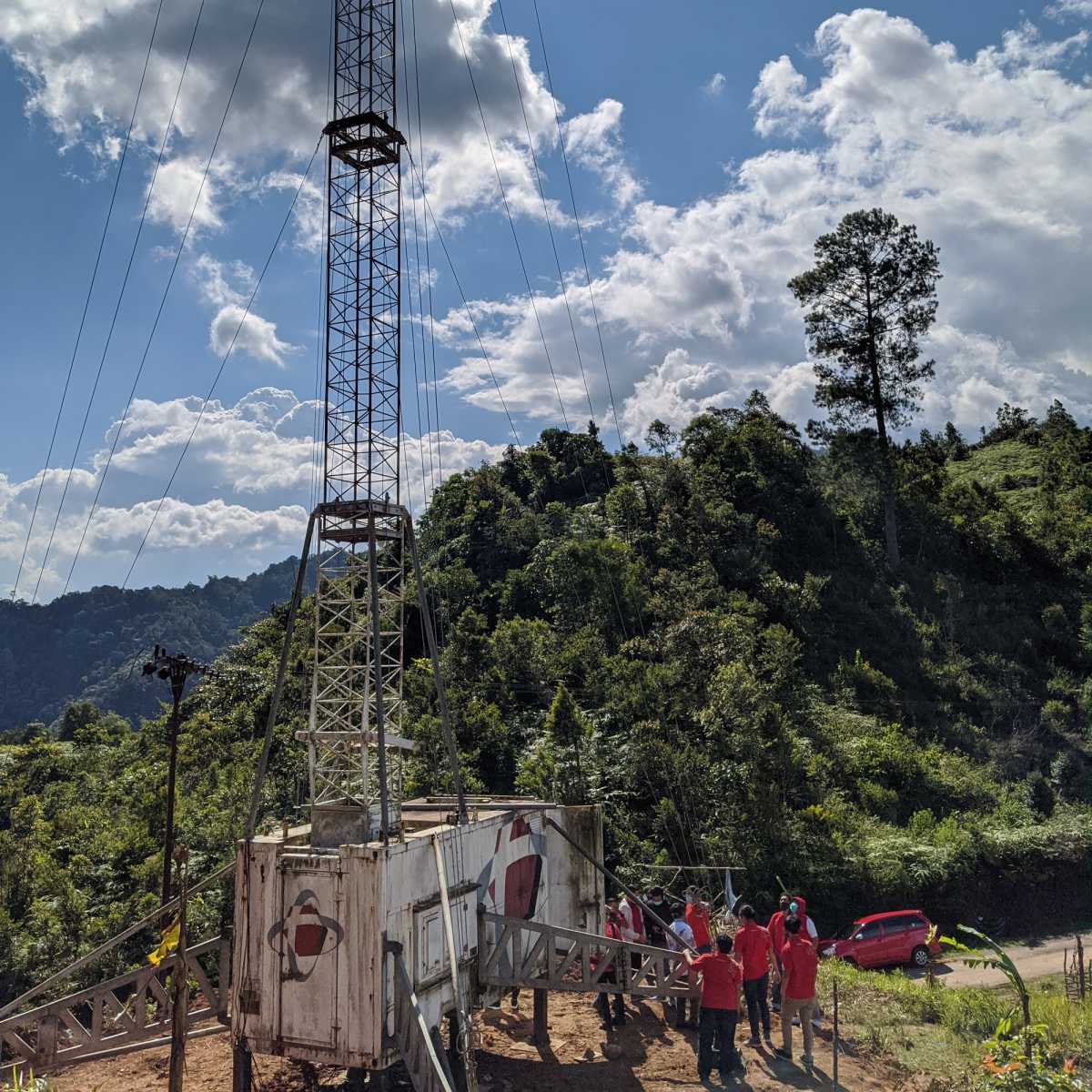 Perjalanan Telkomsel ke Pelosok Indonesia, Meratakan Layanan Telekomunikasi Perjalanan Telkomsel ke Pelosok Indonesia, Meratakan Layanan Telekomunikasi