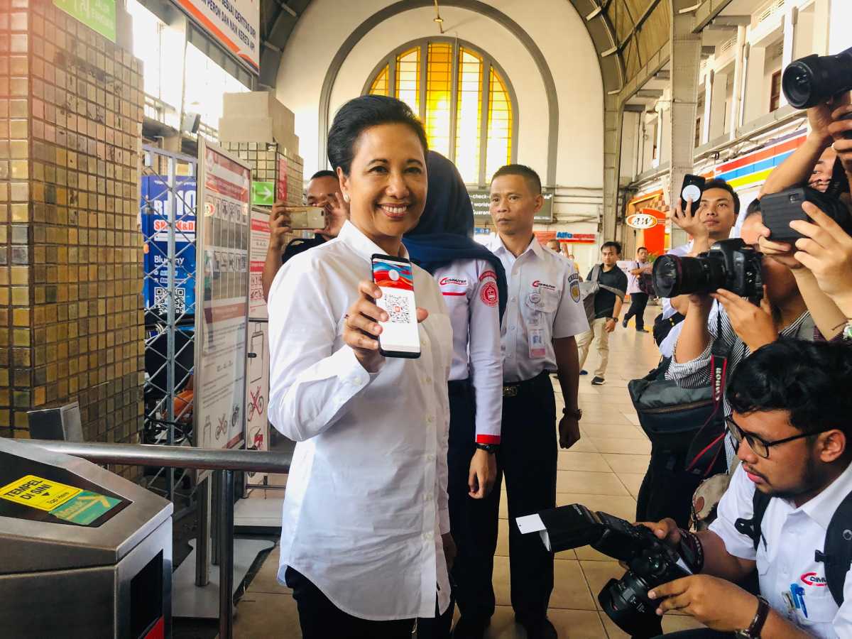 5 Fakta tentang Penggunaan LinkAja untuk Naik KRL Commuter Line 5 Fakta tentang Penggunaan LinkAja untuk Naik KRL Commuter Line