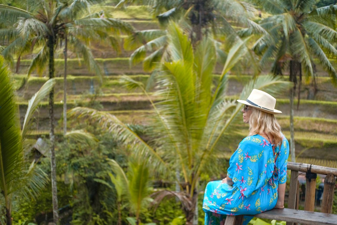 <i>Gak</i> Cuma Jadi Gembel, Ada Turis Rusia Menyamar Pemandu Wisata di Bali <i>Gak</i> Cuma Jadi Gembel, Ada Turis Rusia Menyamar Pemandu Wisata di Bali