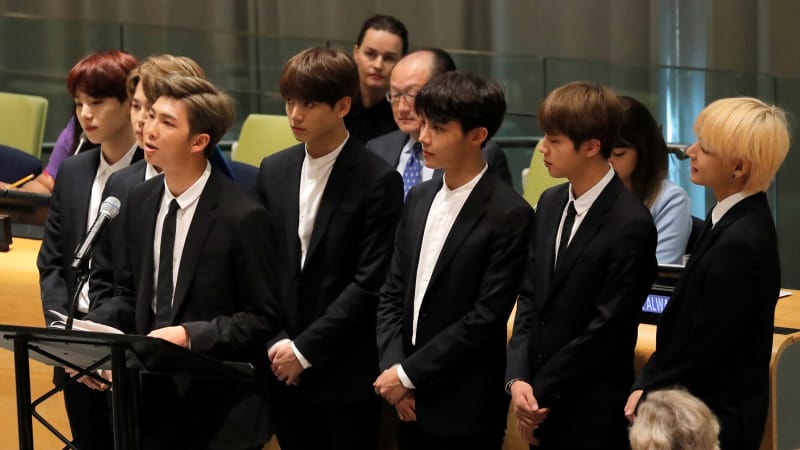 BTS Beri Pidato Emosional Tentang Mencintai Diri Sendiri di Sidang PBB, Ini Videonya BTS Beri Pidato Emosional Tentang Mencintai Diri Sendiri di Sidang PBB, Ini Videonya